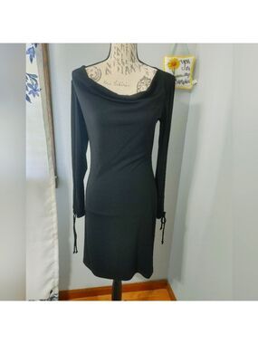 Byer Too Y2K Stetchy Polyester Knit Open Detail Long Sleeves Cowl Neck Dress M